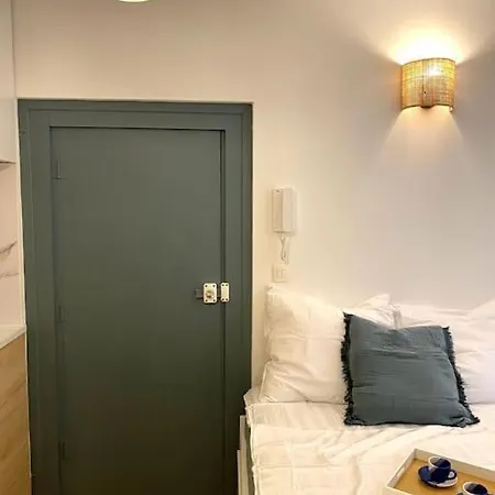 Apartman Bordelais Avec Terrasse Bordeaux