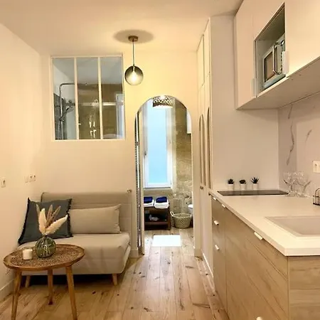 Bordelais Avec Terrasse * بوردو