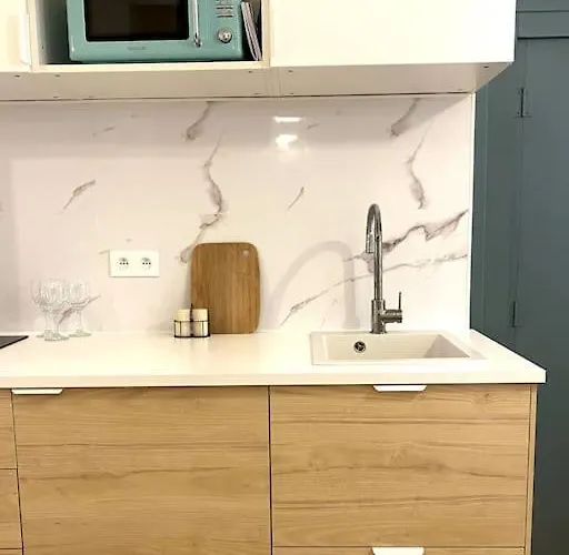 Bordelais Avec Terrasse * بوردو